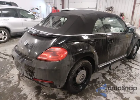 2016 Volkswagen Beetle 1.8T S z USA, uszkodzony, nr VIN 3VW507AT1GM809857